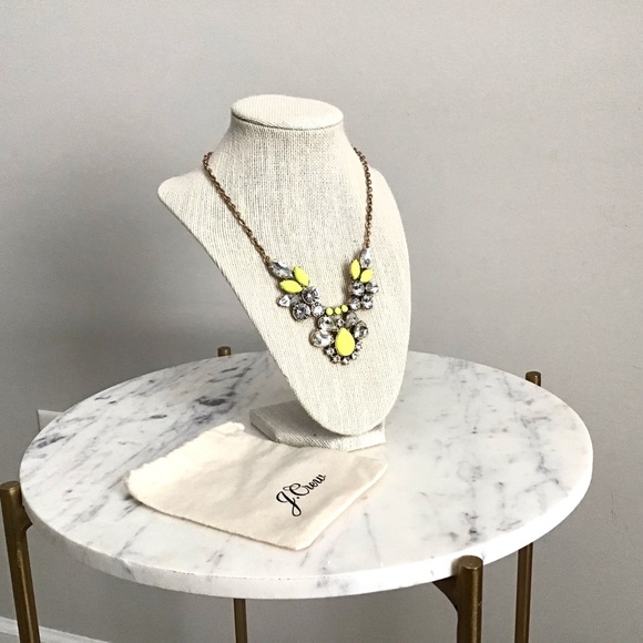 ASO Sofia Vergara as Gloria in Modern Family Gemstone Crystal Statement Necklace - Picture 12 of 12